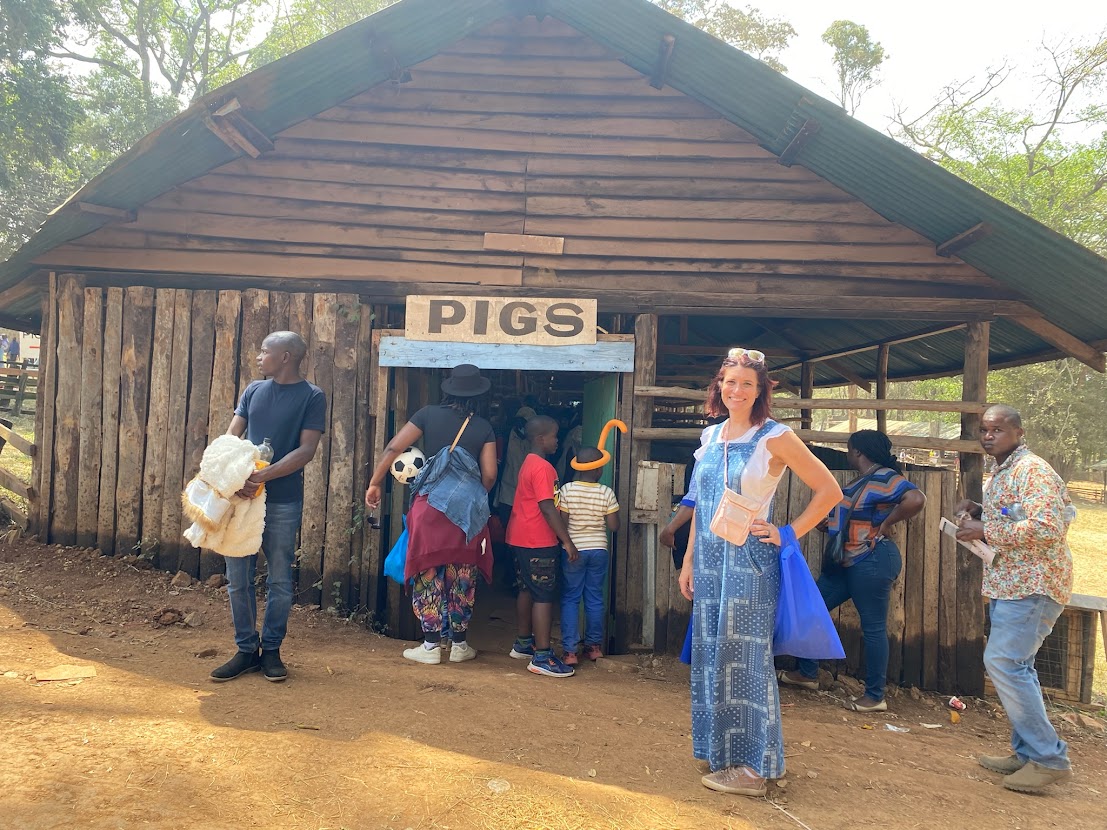 Nairobi-Trade-Fair-pig-barn